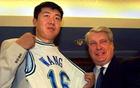 从王治郅到中国NBA第一人！老尼尔森去世，这段往事值得再讲一次